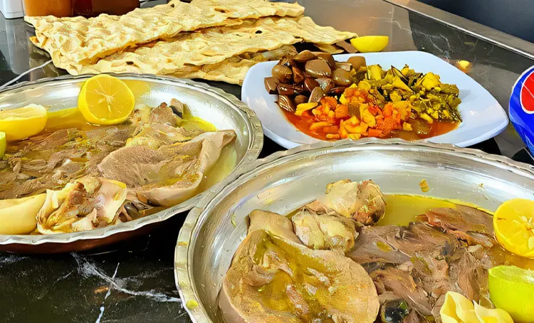 ترشی گوجه مشهدی شاهگوش